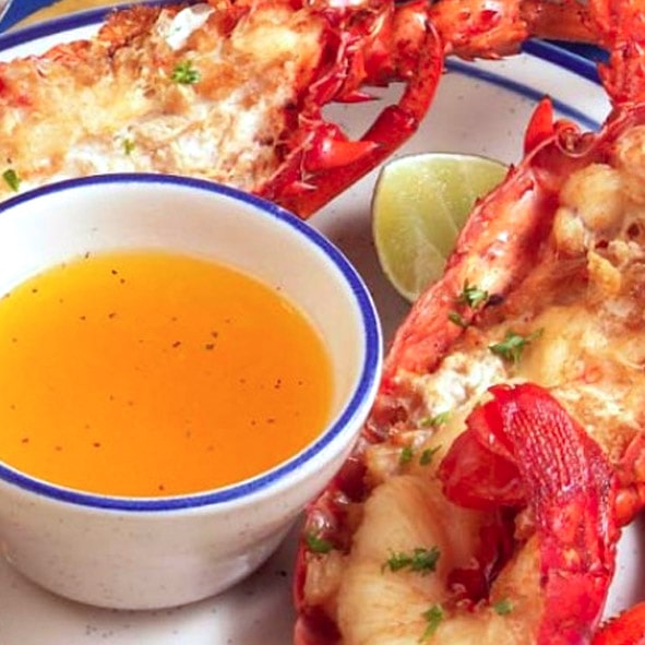 Disfrutar una Langosta Puerto Nuevo – BAJA CALIFORNIA, GASTRONOMÍA